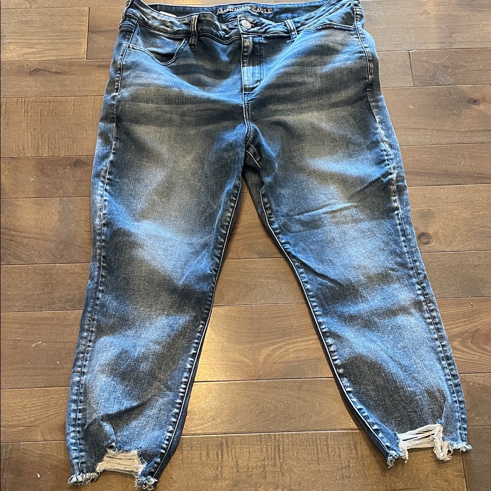 American Eagle Outfitters Cropped Jeans - Blue
